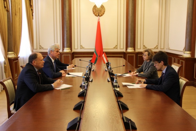 Встреча Председателя Палаты представителей с Чрезвычайным и Полномочным Послом Австрийской Республики в Республике Беларусь