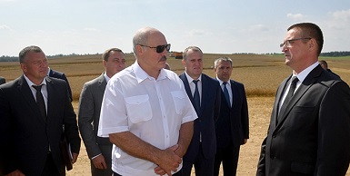 Президент Беларуси Александр Лукашенко совершил рабочую поездку в Минский район
