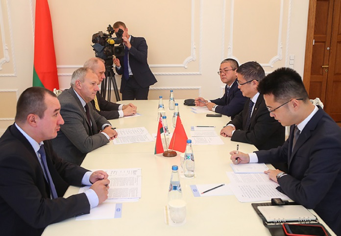 Встреча Премьер-министра Сергея Румаса с Чрезвычайным и полномочным Послом КНР в Беларуси
