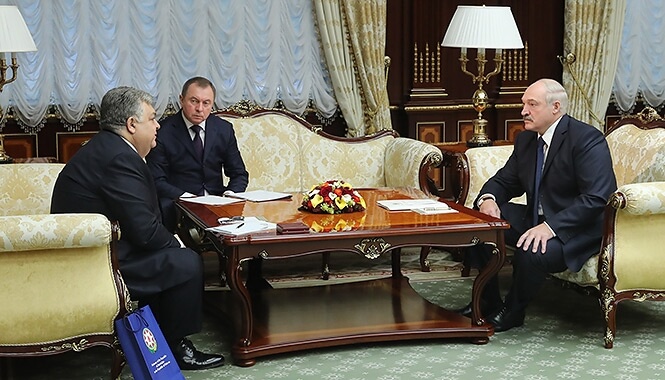 Состоялась встреча Президента Беларуси с Чрезвычайным и Полномочным Послом Азербайджана в Беларуси Латифом Гандиловым