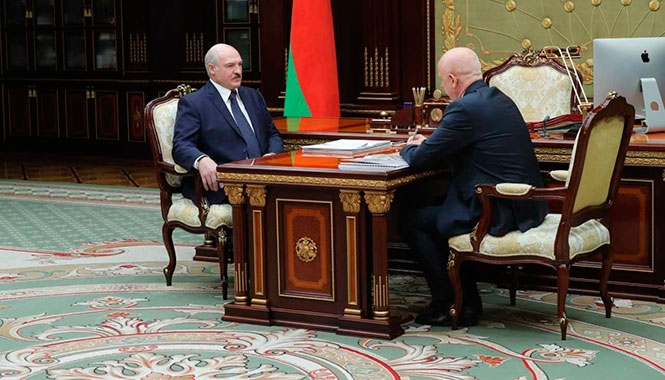Александр Лукашенко провел встречу с председателем Минского горисполкома Анатолием Сиваком