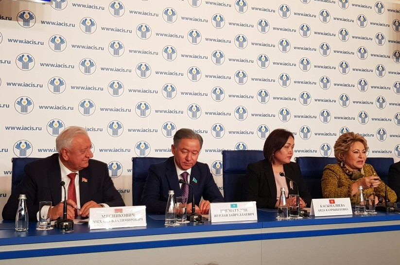 Михаил Мясникович принял участи в пресс-конференции по итогам осенней сессии МПА СНГ