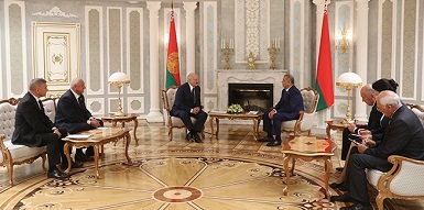 Александр Лукашенко встретился с председателем Сената Олий Мажлиса Узбекистана Нигматиллой Юлдашевым