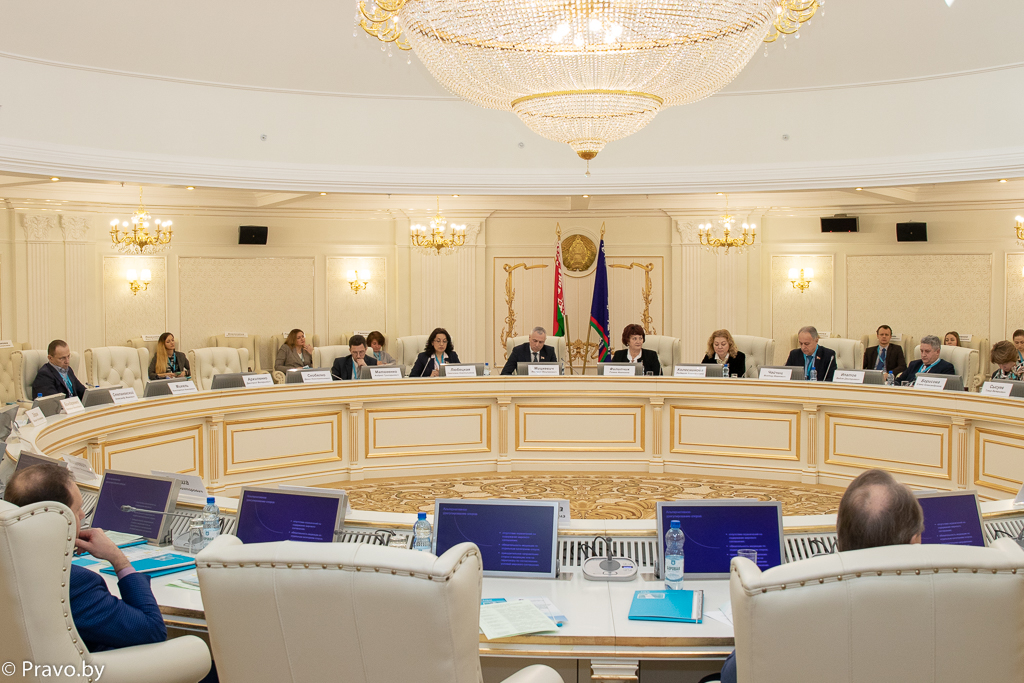 Круглый стол «Принцип процессуальной экономии как гарантия эффективности судопроизводства по гражданским и экономическим делам»