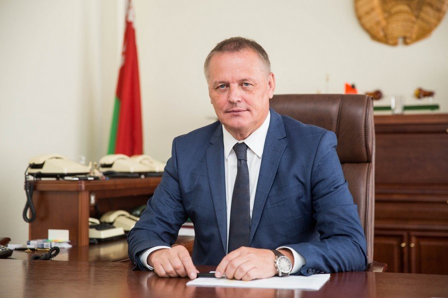 Анатолий Черный, Министр архитектуры и строительства