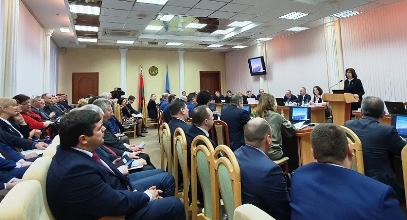 Наталья Кочанова приняла участие в сессии Минского городского Совета депутатов
