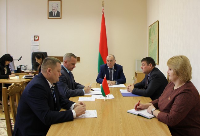 Во время заседания Постоянной комиссии Палаты представителей Национального собрания Республики Беларусь по аграрной политике
